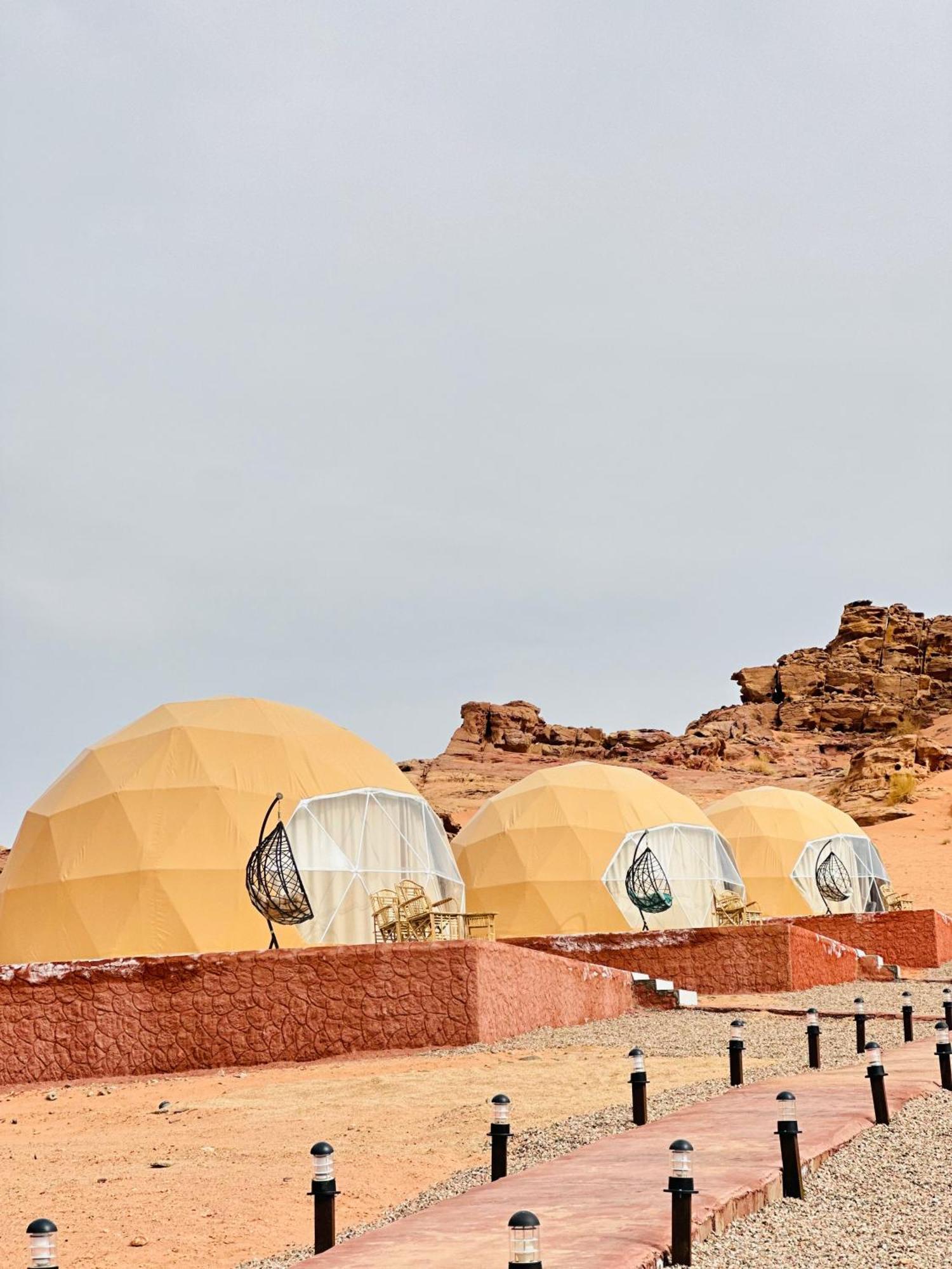Nael Bedouin Luxury Camp Wadi Rum Exteriör bild