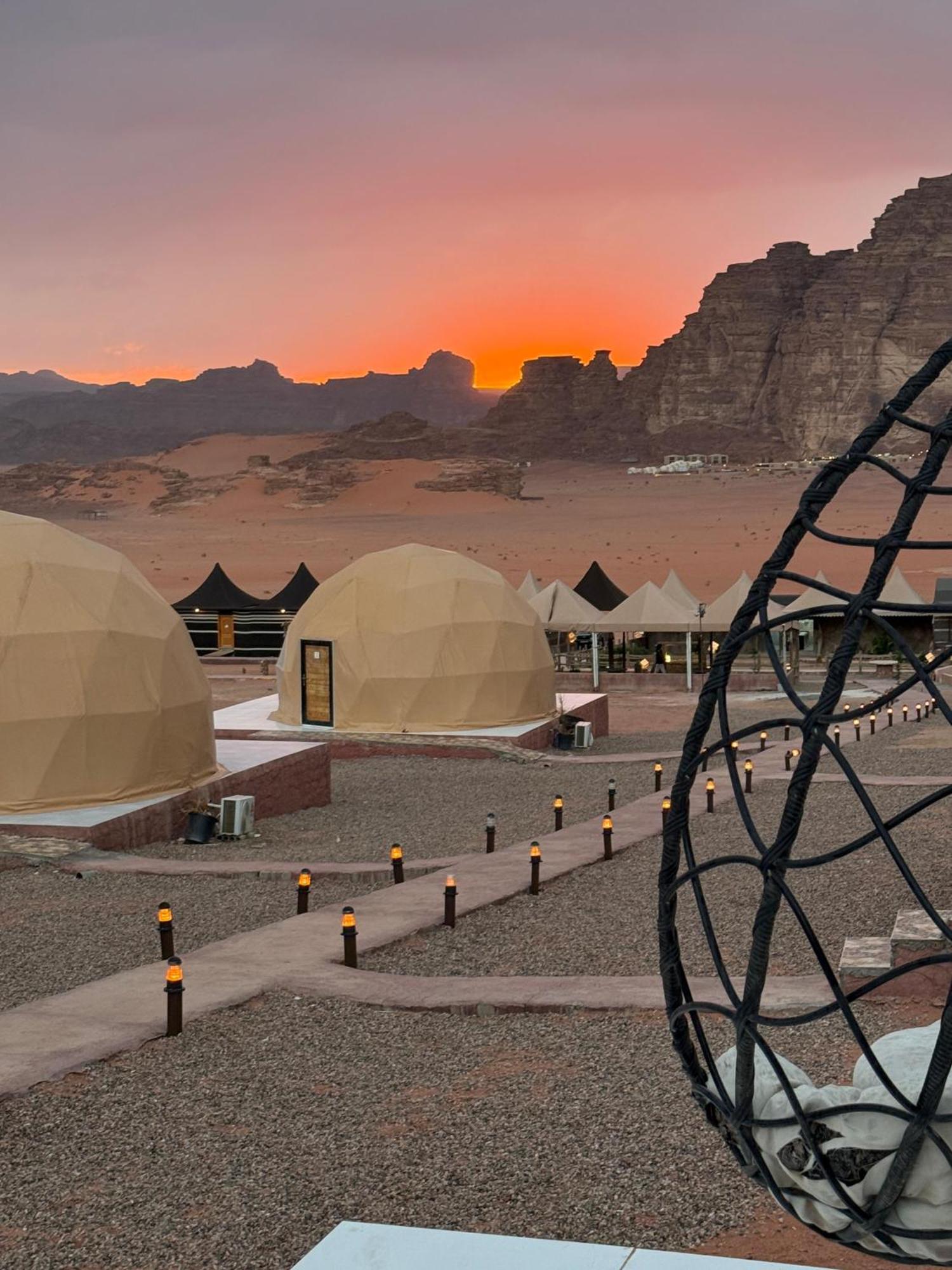 Nael Bedouin Luxury Camp Wadi Rum Exteriör bild